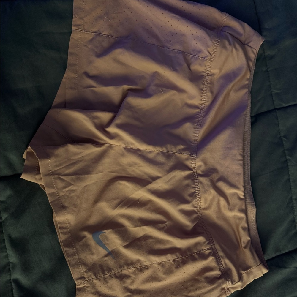 Nike Tan Athletic Shorts Lightweight Relaxed Fit
